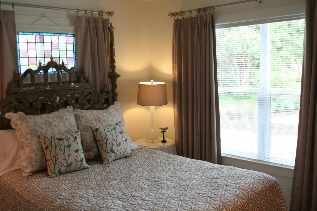 Bear Creek Cottage Manchaca Екстер'єр фото
