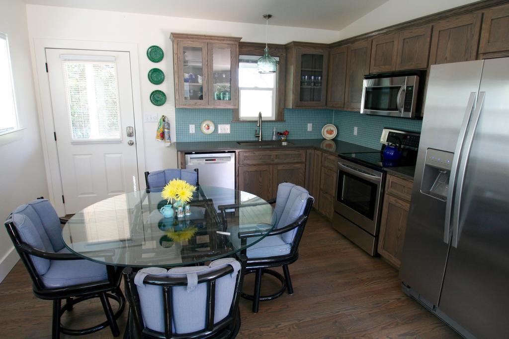 Bear Creek Cottage Manchaca Екстер'єр фото