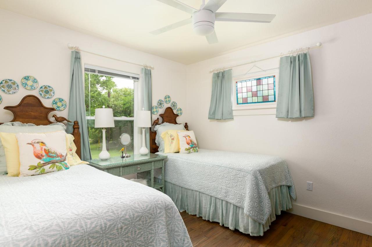 Bear Creek Cottage Manchaca Екстер'єр фото